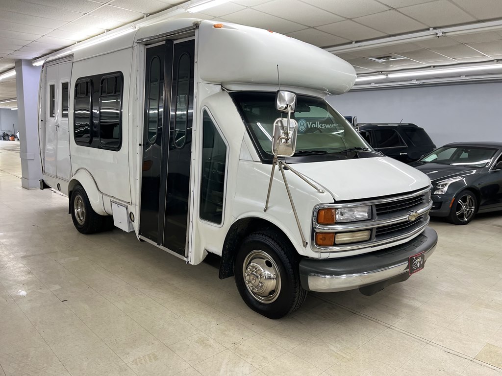 Photo 23 of this CHEVROLET EXPRESS CUTAWAY