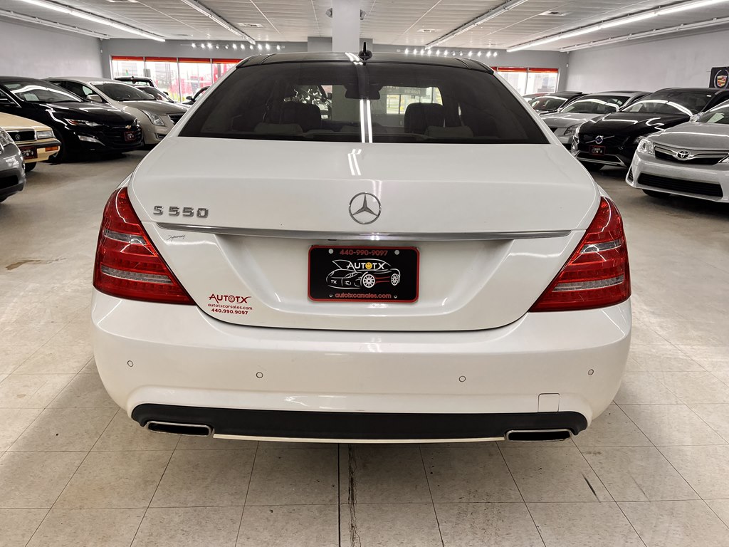 Photo 6 of this MERCEDES-BENZ S-CLASS