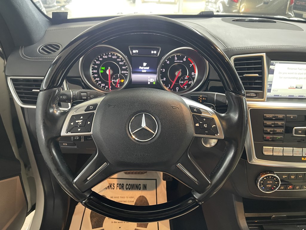Photo 11 of this MERCEDES-BENZ GL-CLASS