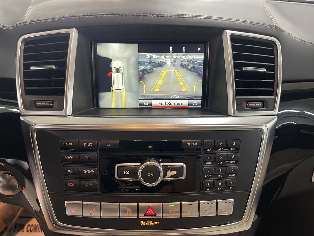 Photo 12 of this MERCEDES-BENZ GL-CLASS