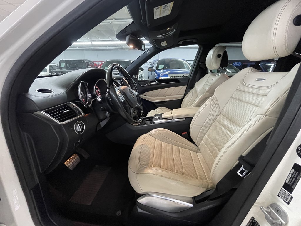Photo 14 of this MERCEDES-BENZ GL-CLASS