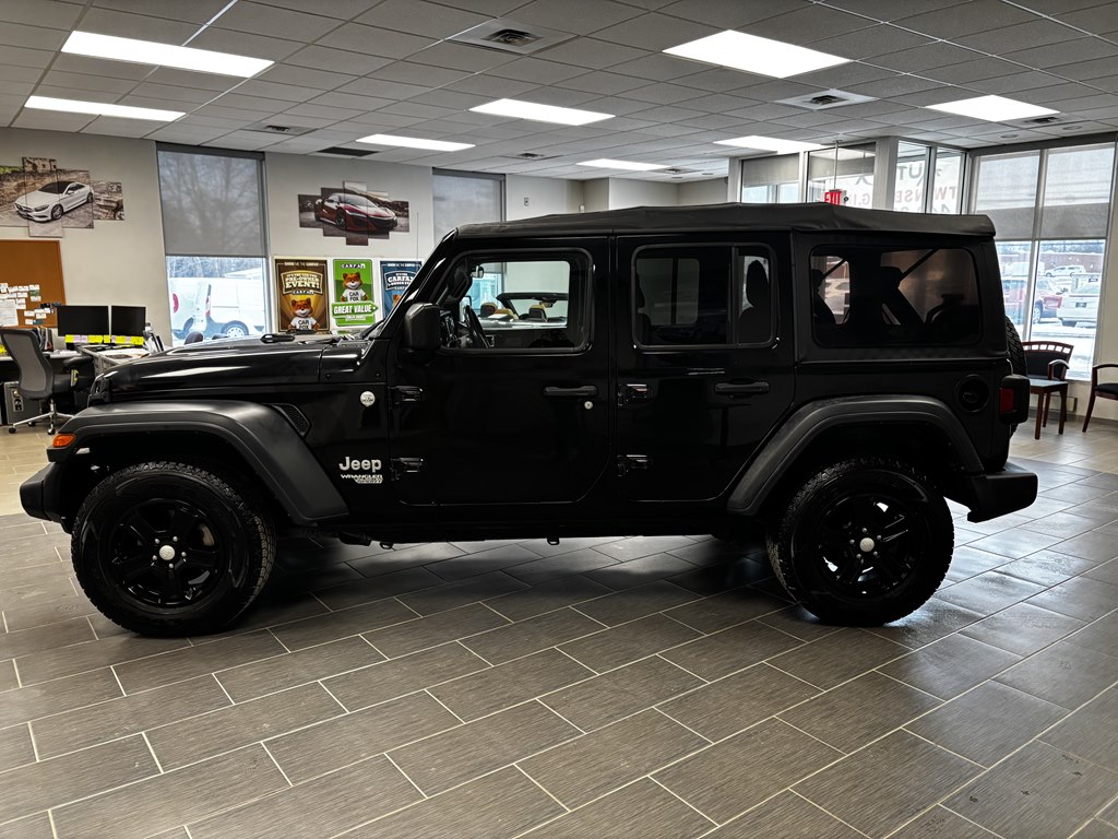 Photo 5 of this JEEP WRANGLER UNLIMI
