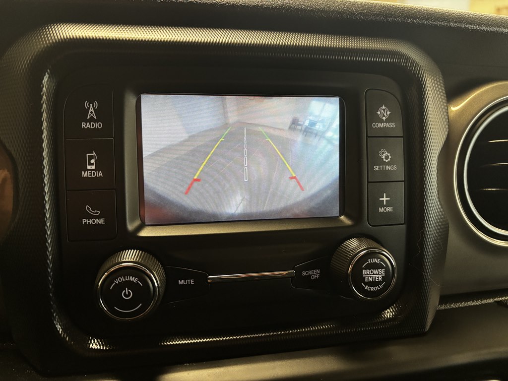 Photo 13 of this JEEP WRANGLER UNLIMI