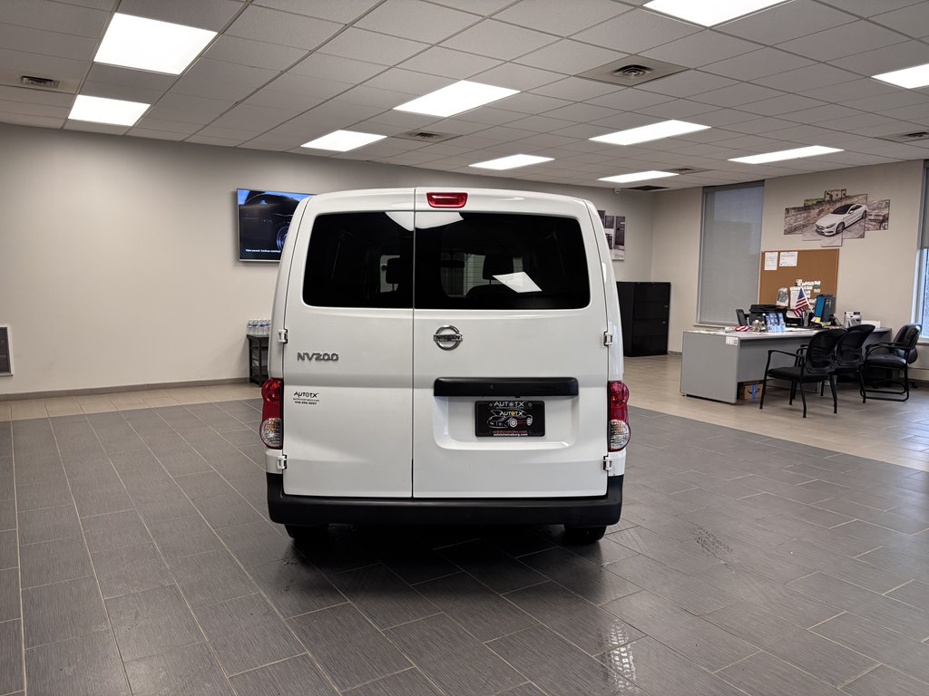 Photo 6 of this NISSAN NV200