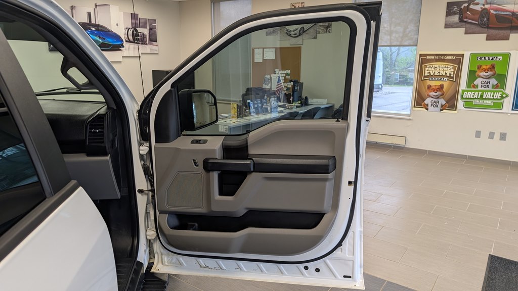 Photo 20 of this FORD F-150