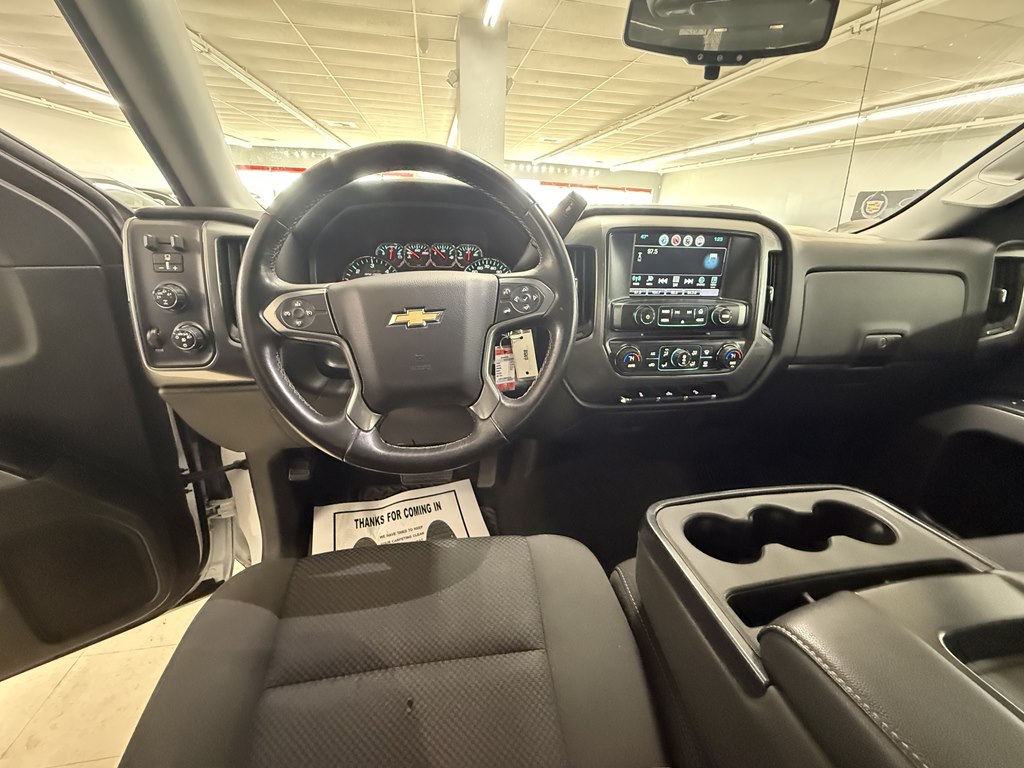 Photo 9 of this CHEVROLET SILVERADO 1500