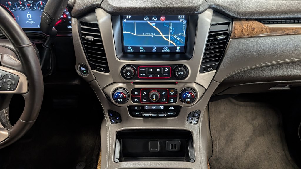 Photo 12 of this GMC YUKON