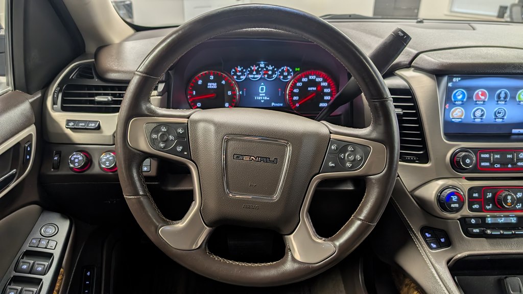 Photo 10 of this GMC YUKON