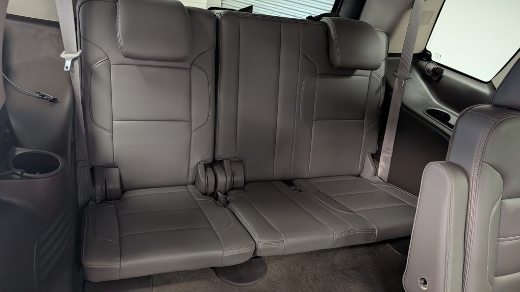 Photo 24 of this GMC YUKON
