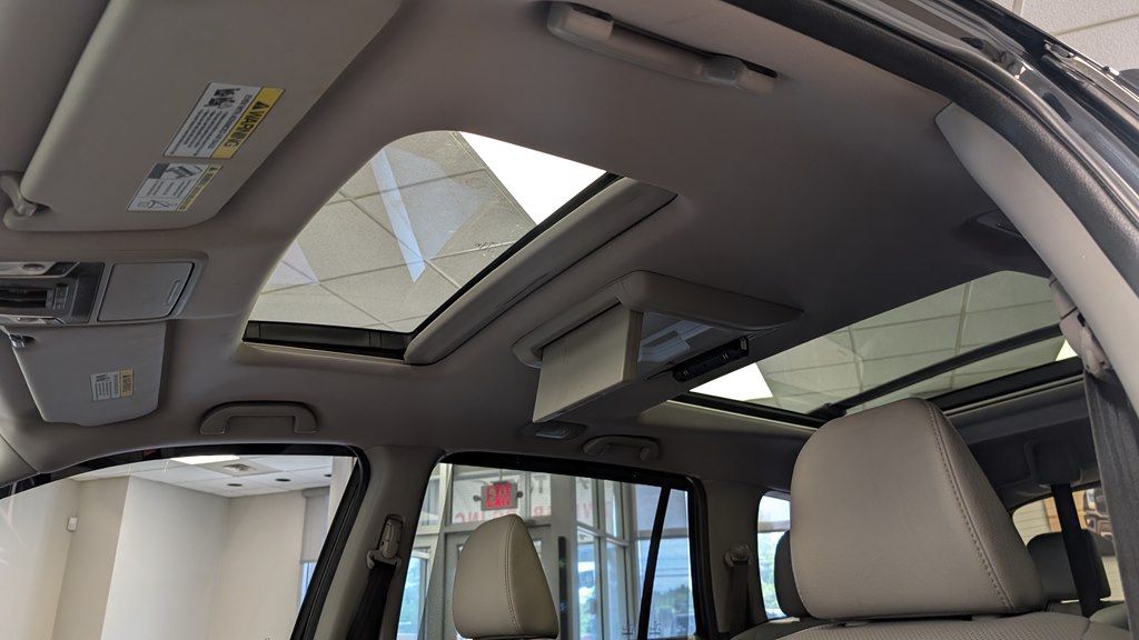Photo 11 of this HONDA PILOT