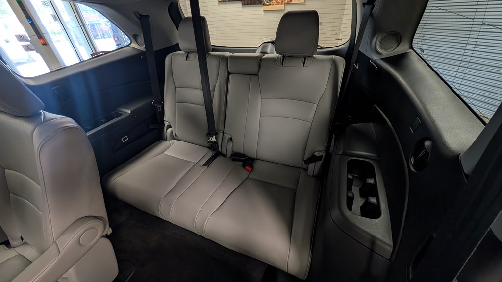 Photo 24 of this HONDA PILOT