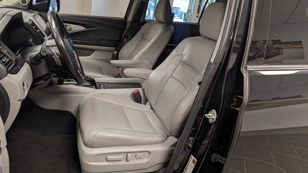 Photo 19 of this HONDA PILOT