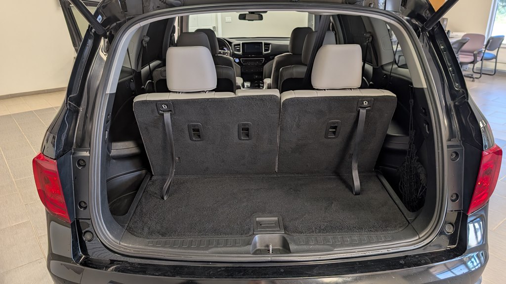 Photo 30 of this HONDA PILOT