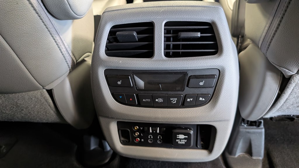 Photo 22 of this HONDA PILOT