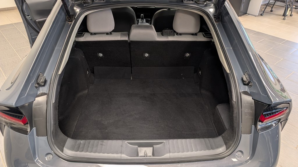 Photo 27 of this TOYOTA PRIUS
