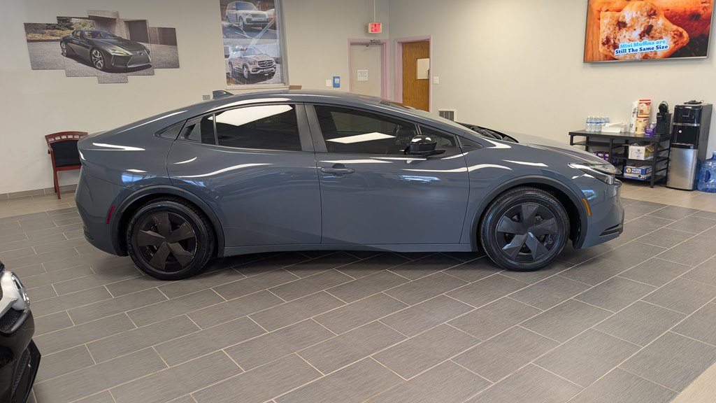 Photo 8 of this TOYOTA PRIUS