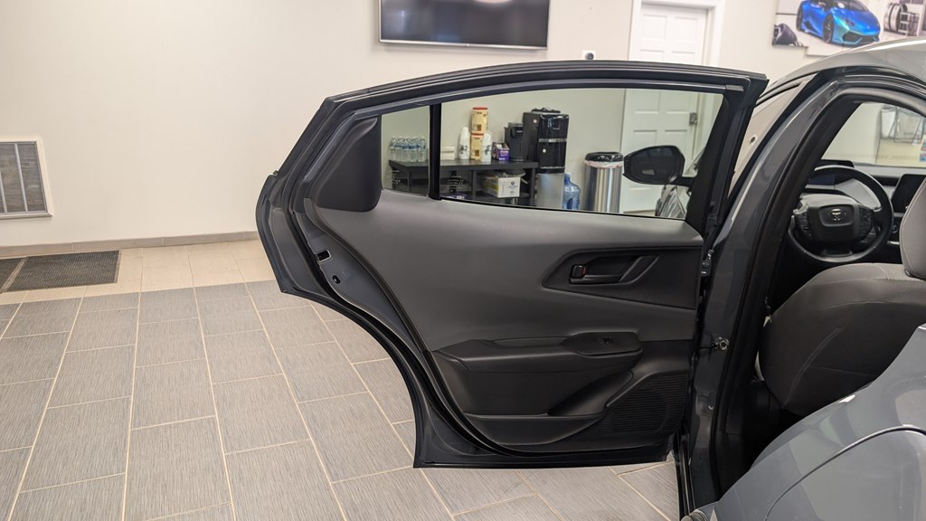 Photo 25 of this TOYOTA PRIUS