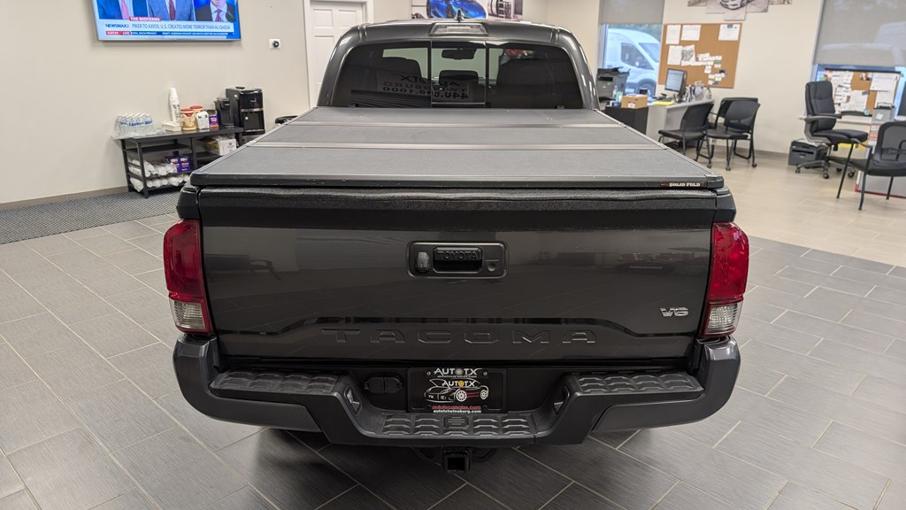 Photo 6 of this TOYOTA TACOMA