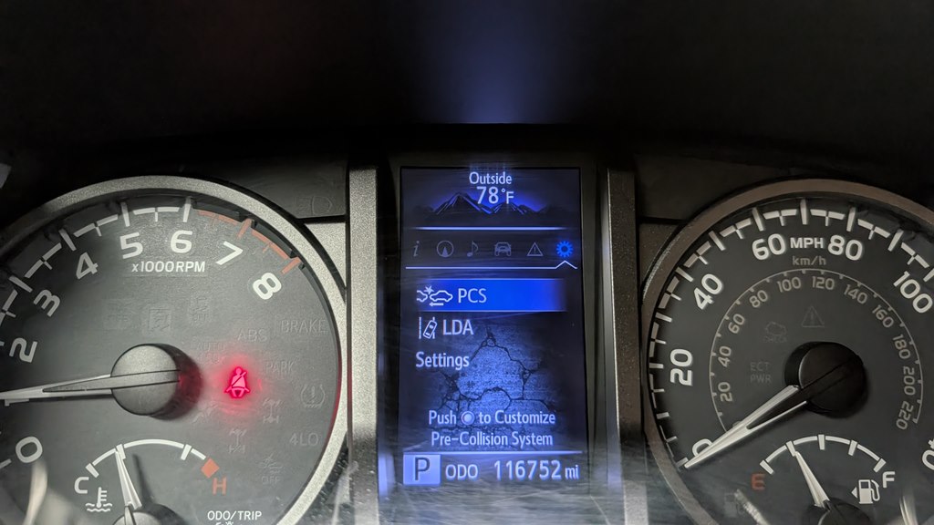 Photo 12 of this TOYOTA TACOMA