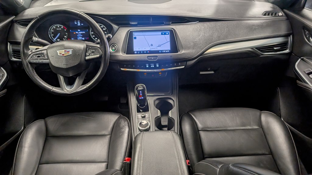 Photo 9 of this CADILLAC XT4