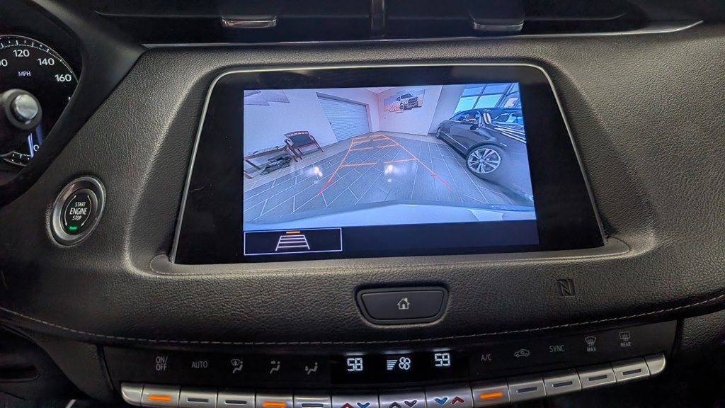 Photo 14 of this CADILLAC XT4