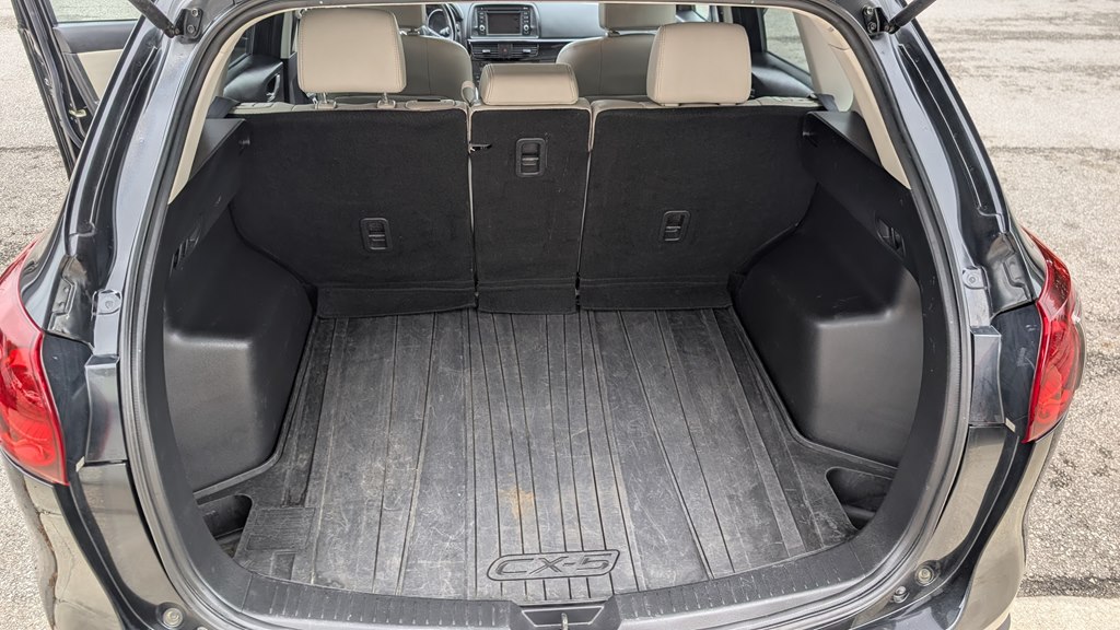 Photo 27 of this MAZDA CX-5