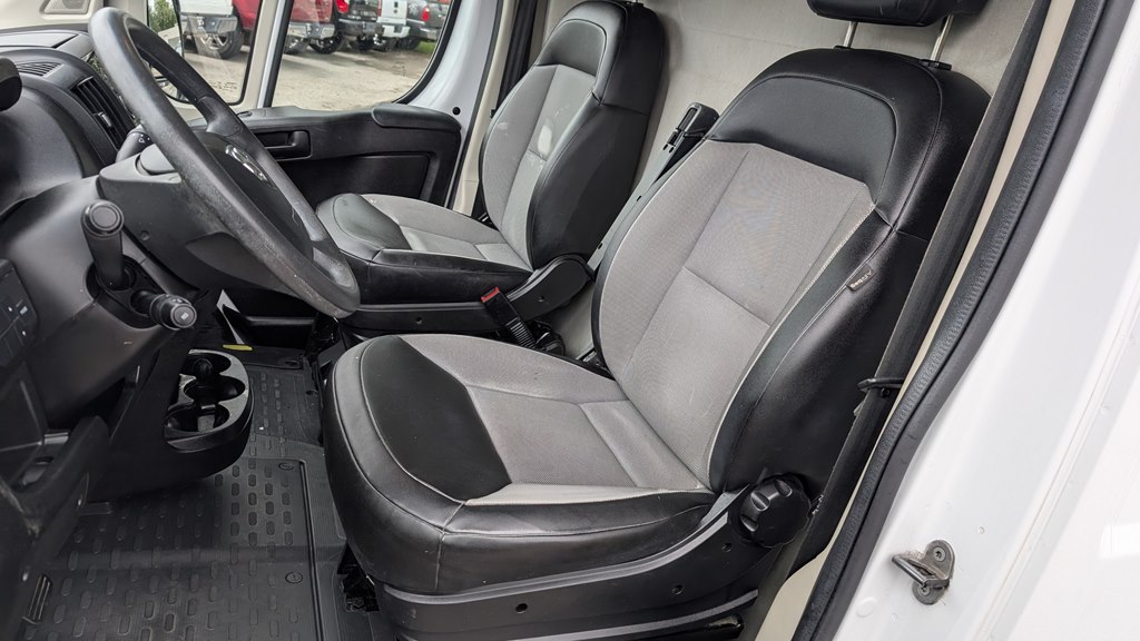 Photo 17 of this RAM PROMASTER