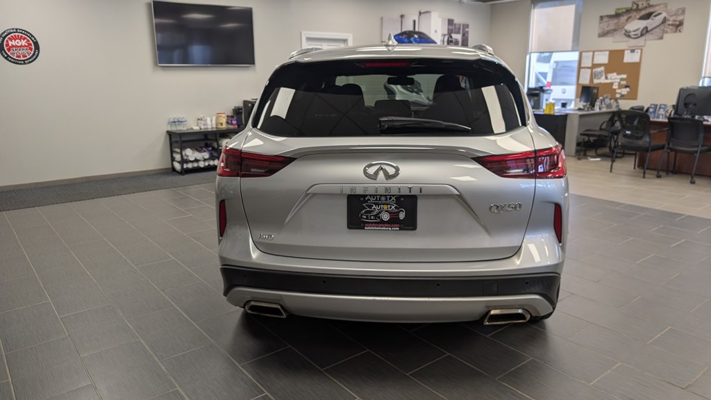 Photo 5 of this INFINITI QX50