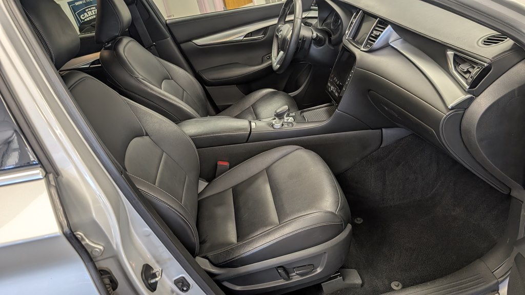 Photo 20 of this INFINITI QX50