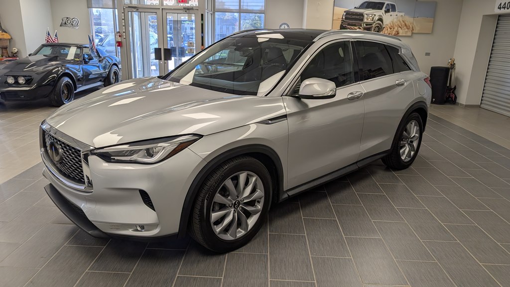 Photo 2 of this INFINITI QX50