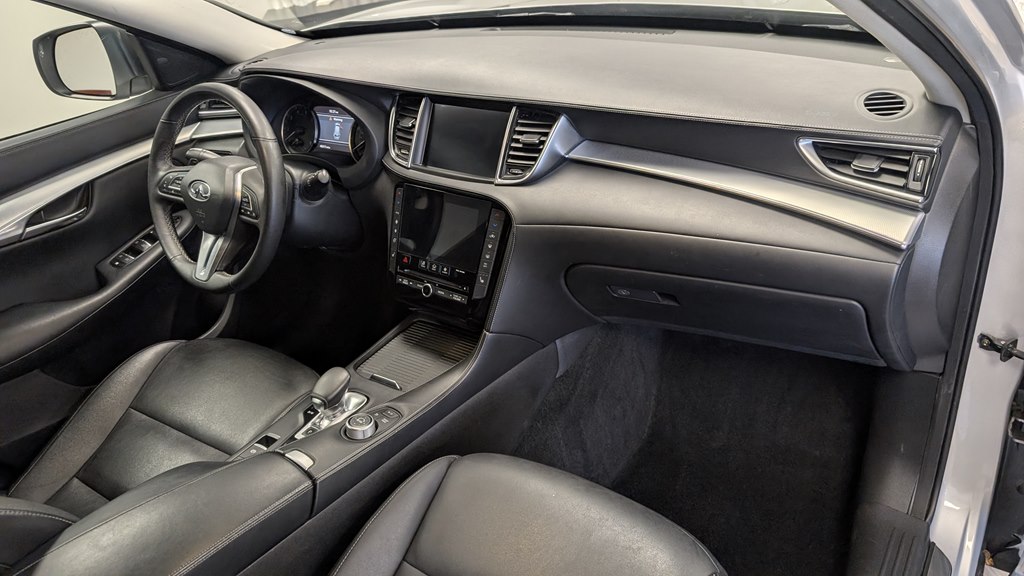 Photo 18 of this INFINITI QX50