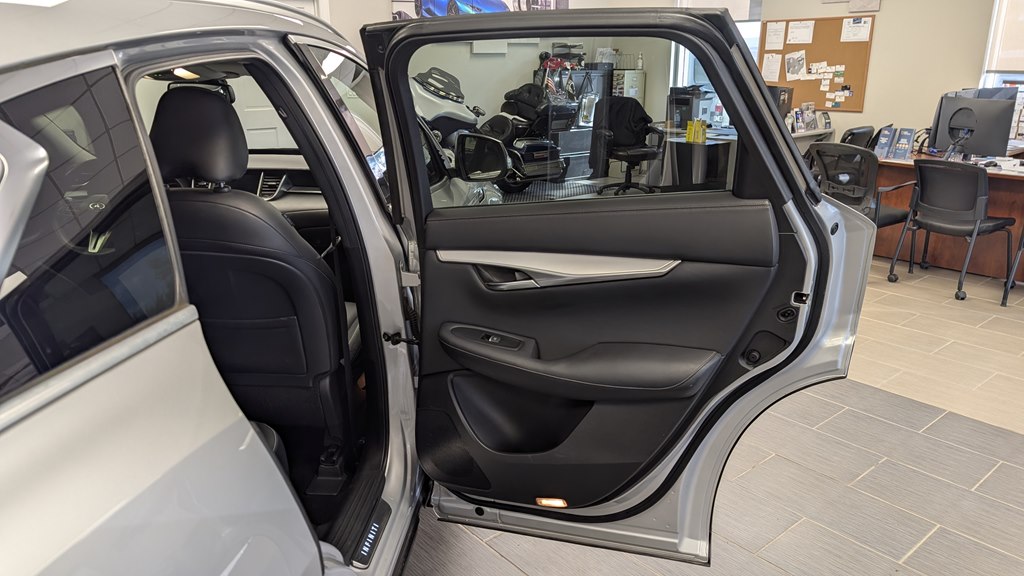 Photo 26 of this INFINITI QX50