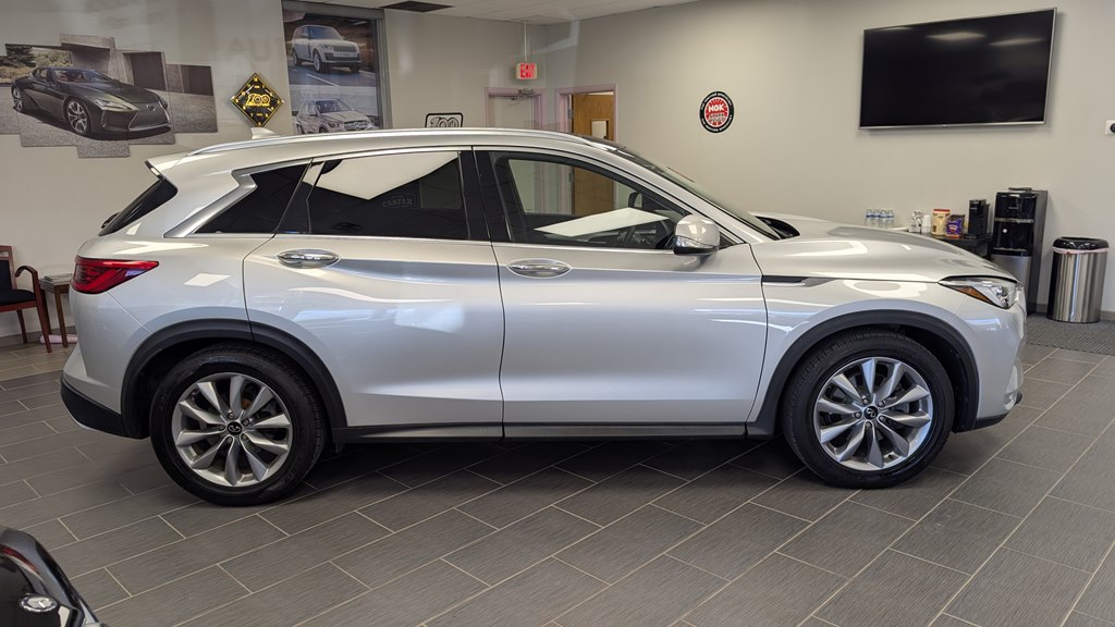 Photo 8 of this INFINITI QX50