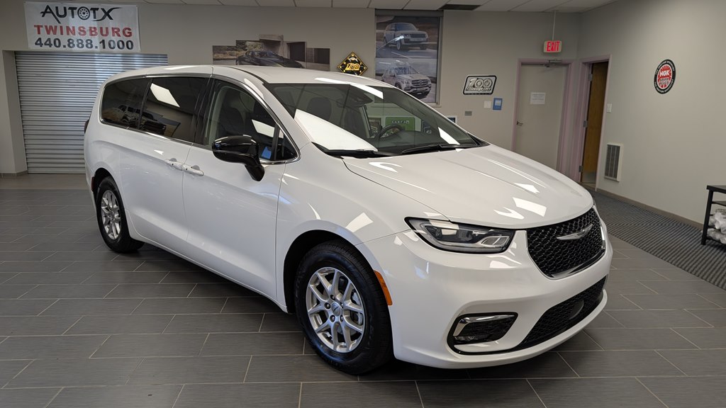 2024 CHRYSLER PACIFICA