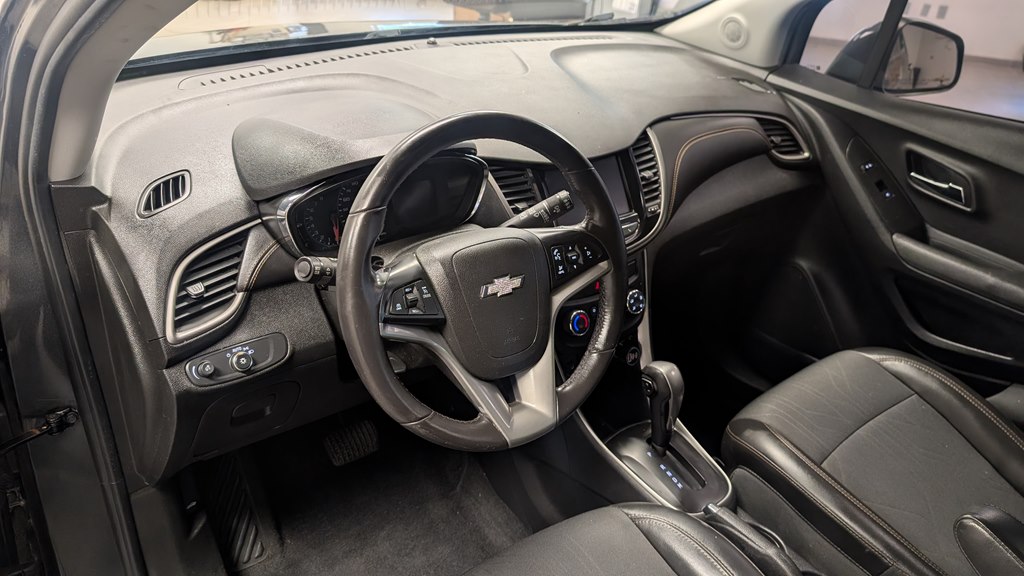 Photo 16 of this CHEVROLET TRAX