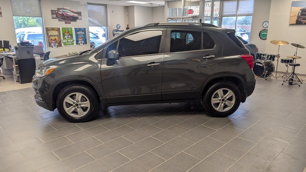 Photo 7 of this CHEVROLET TRAX