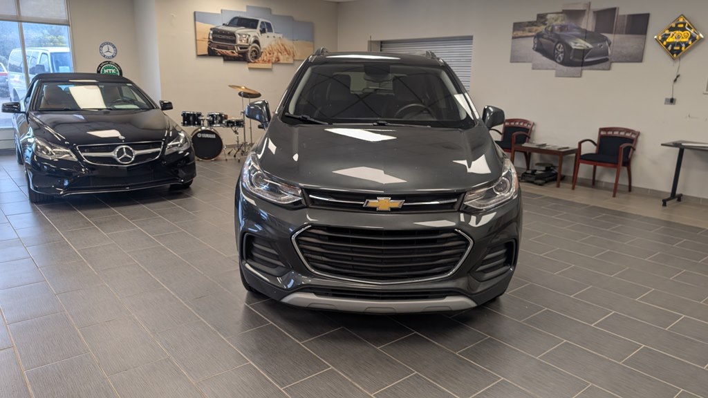 Photo 6 of this CHEVROLET TRAX