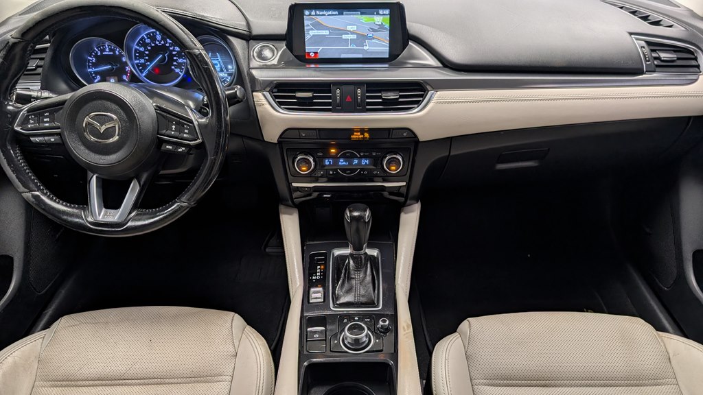 Photo 13 of this MAZDA MAZDA6