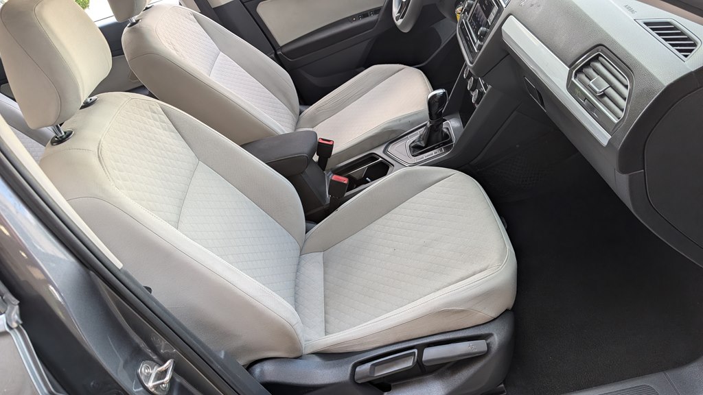 Photo 18 of this VOLKSWAGEN TIGUAN