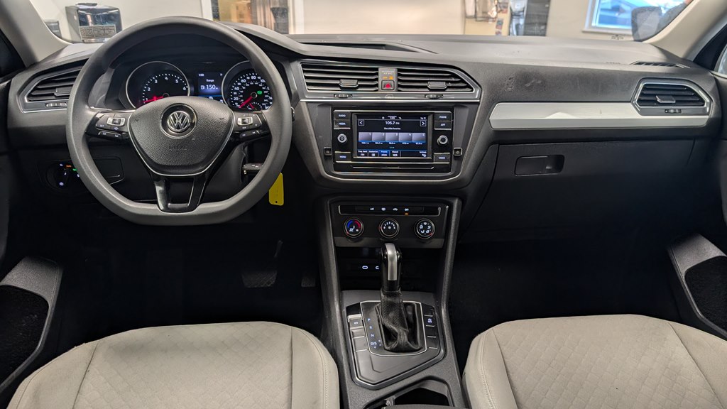 Photo 9 of this VOLKSWAGEN TIGUAN