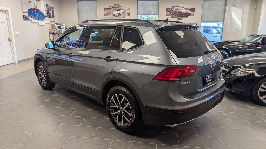 Photo 4 of this VOLKSWAGEN TIGUAN
