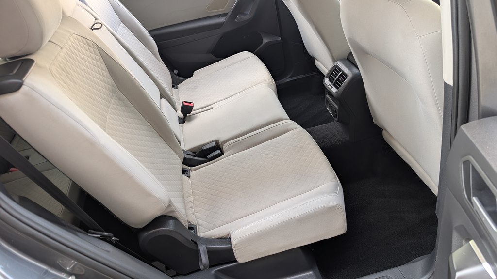 Photo 20 of this VOLKSWAGEN TIGUAN