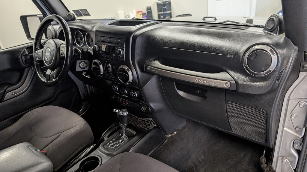 Photo 16 of this JEEP WRANGLER UNLIMI