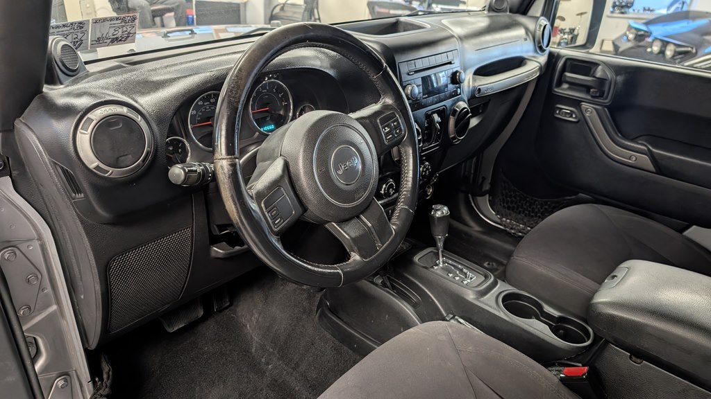 Photo 15 of this JEEP WRANGLER UNLIMI