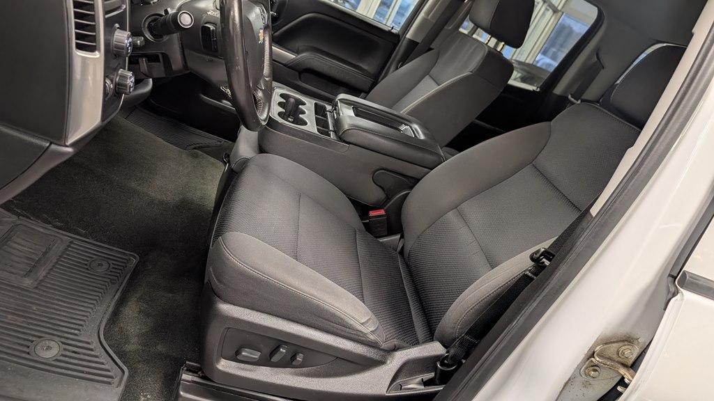 Photo 17 of this CHEVROLET SILVERADO 1500