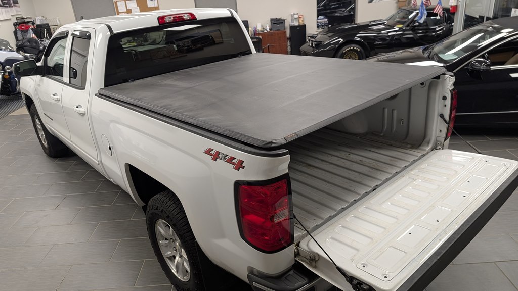 Photo 26 of this CHEVROLET SILVERADO 1500