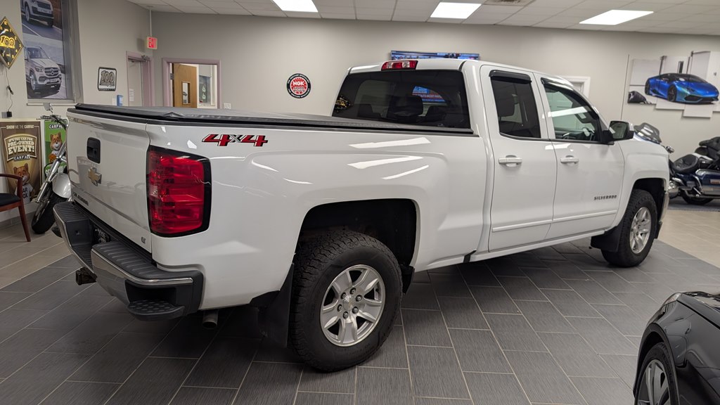 Photo 4 of this CHEVROLET SILVERADO 1500