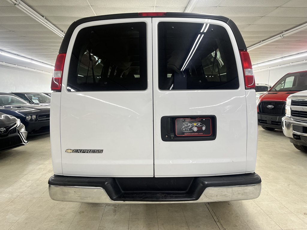 Photo 6 of this CHEVROLET EXPRESS