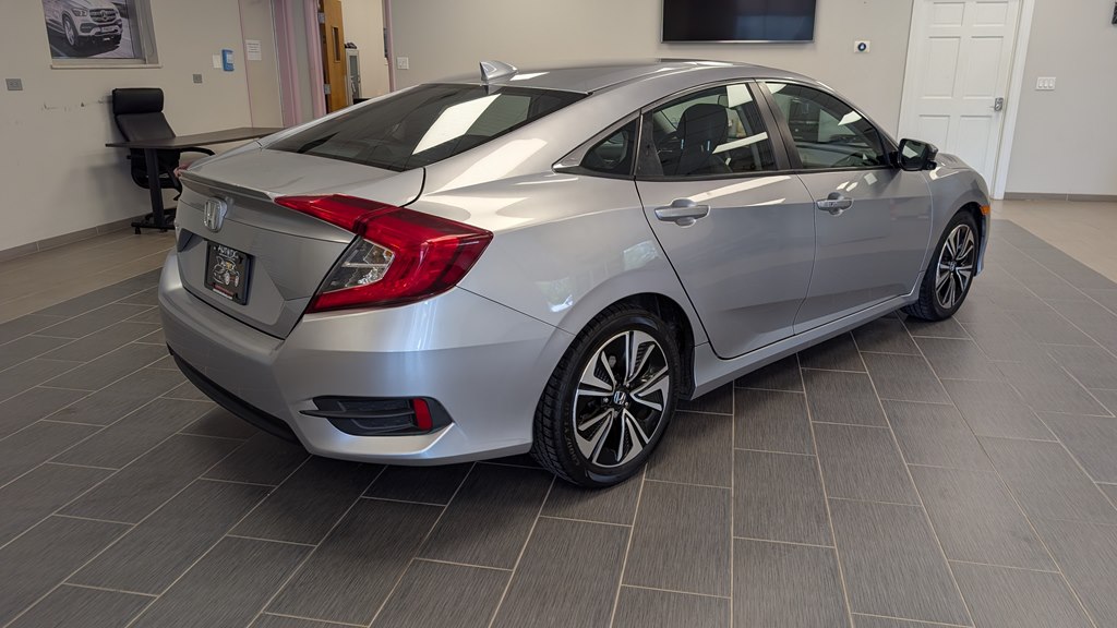 Photo 3 of this HONDA CIVIC