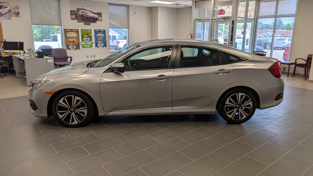 Photo 7 of this HONDA CIVIC
